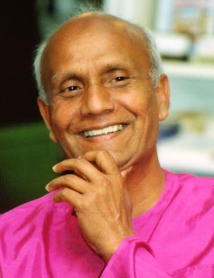 Portrait von Sri Chinmoy.jpg